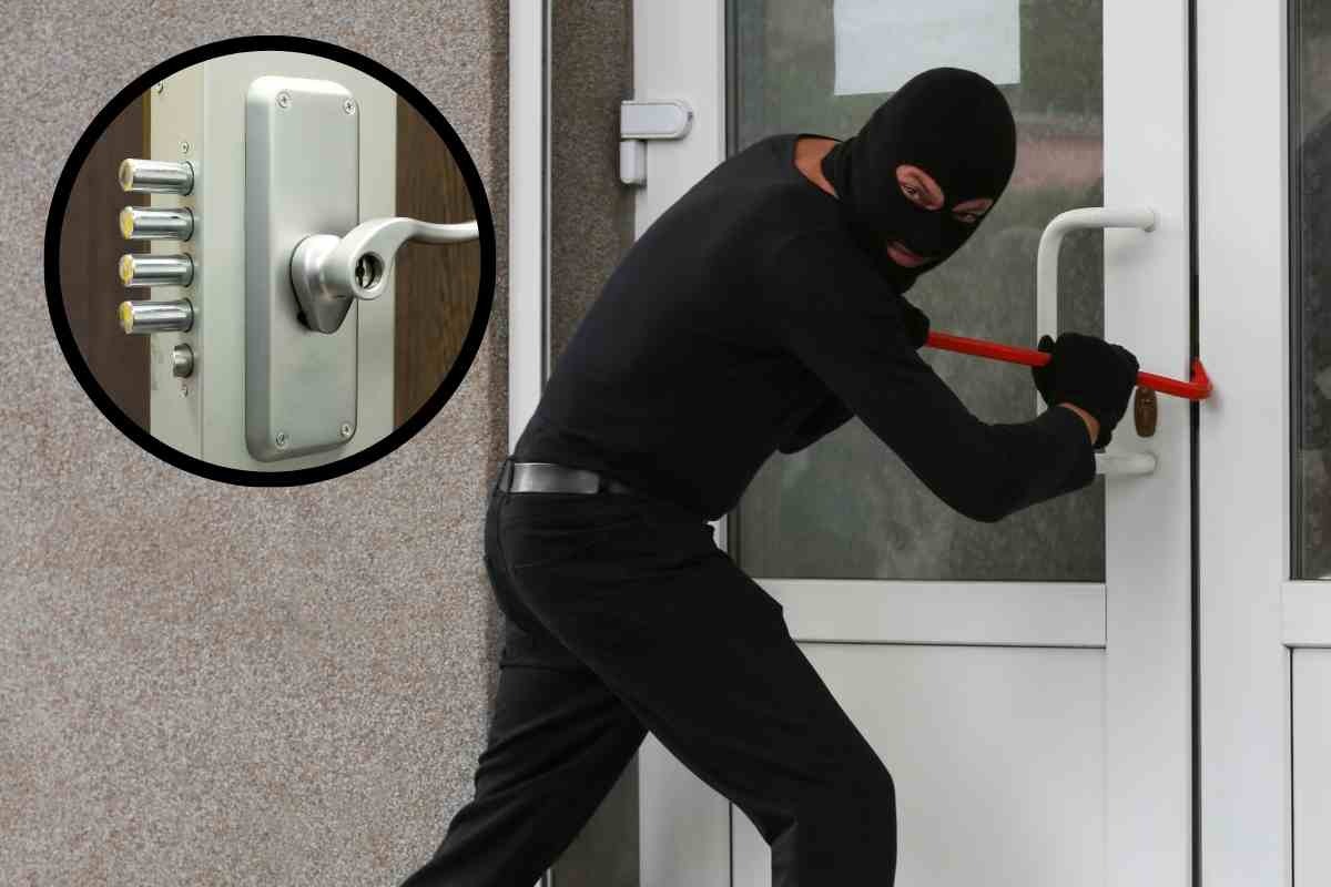 Ladro forza la porta