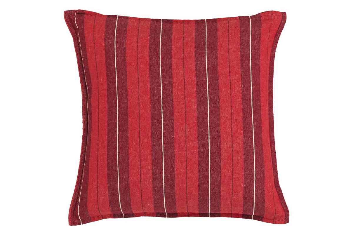Cuscino natalizio Ikea a righe