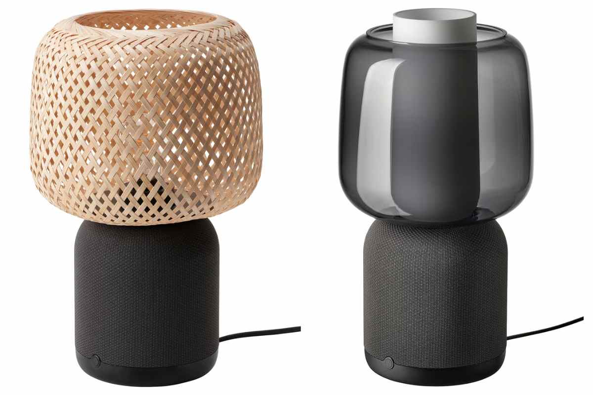 due tipi di Lampade SYMFONISK Ikea in bambù e in vetro nero