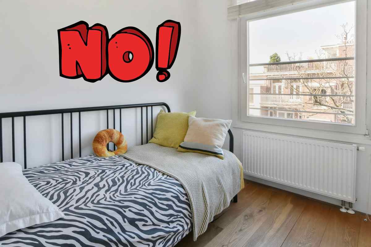 Stanza singola e grafica: "NO!"