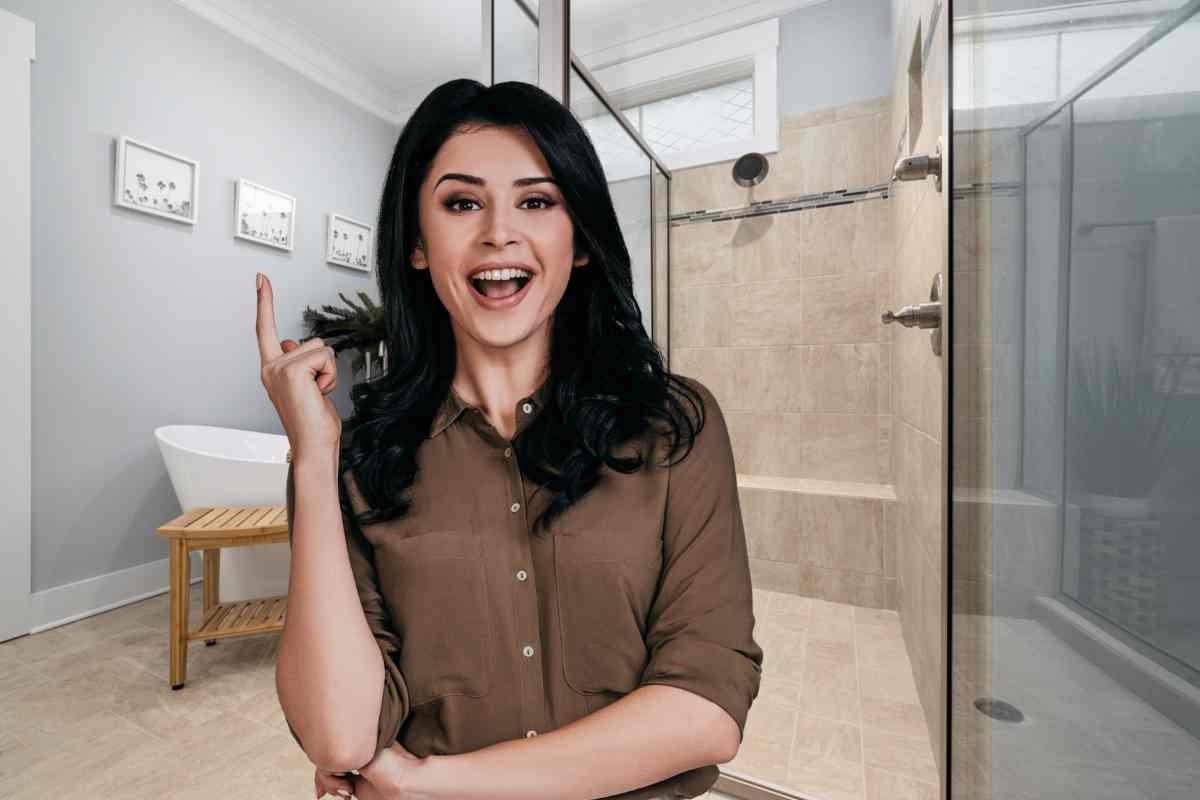 Bagno e donna con idea