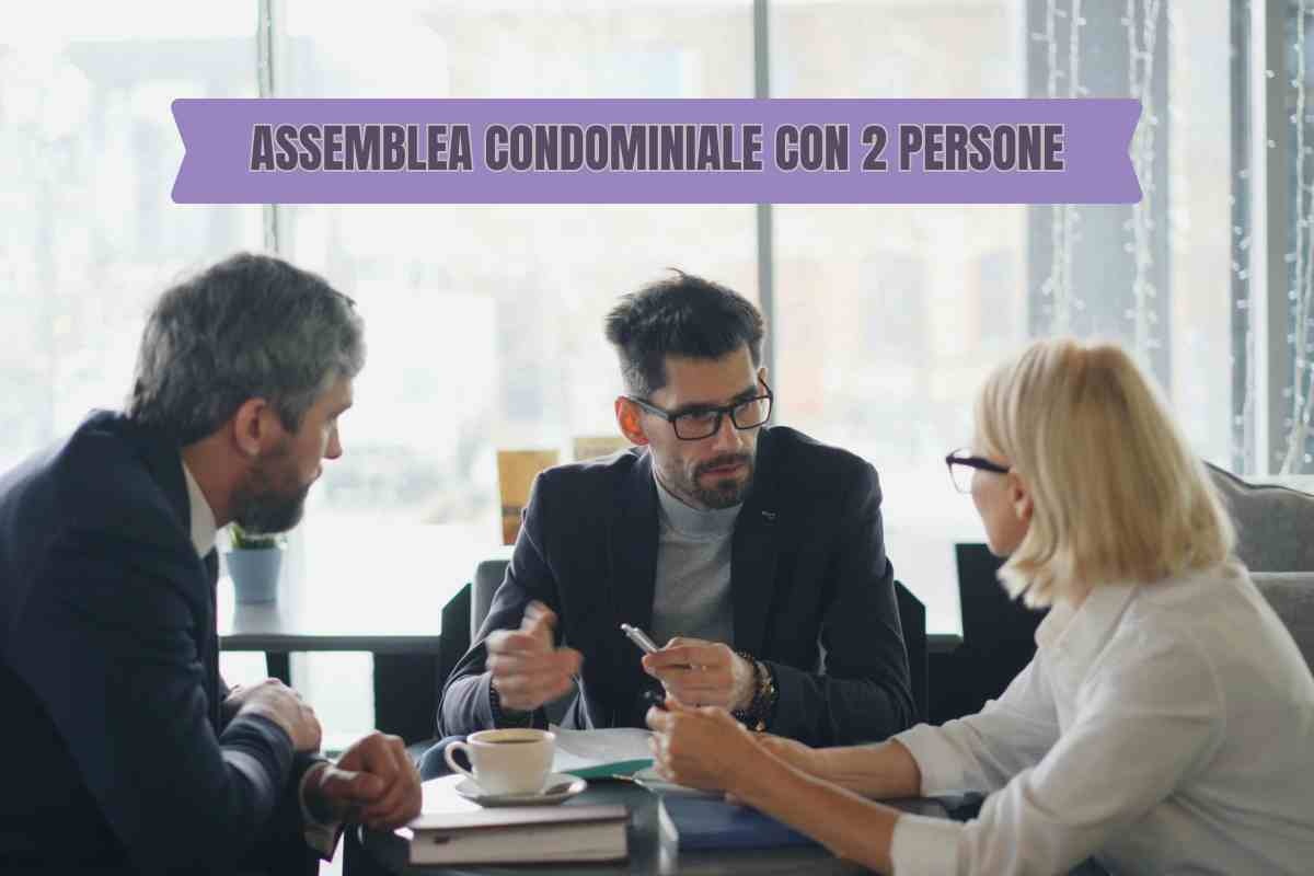 Tre persone parlano