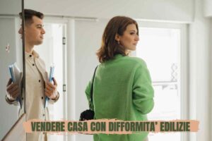 Acquirente guarda la casa