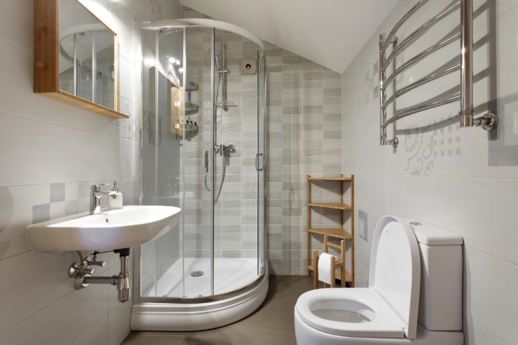 bagno piccolo e ben arredato