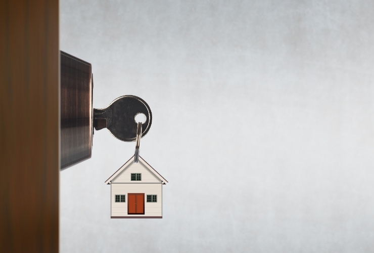 chiavi e porta di casa