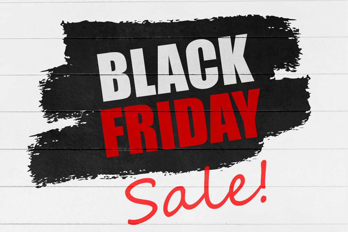 Una foto di una scritta "Black Friday Sale!"