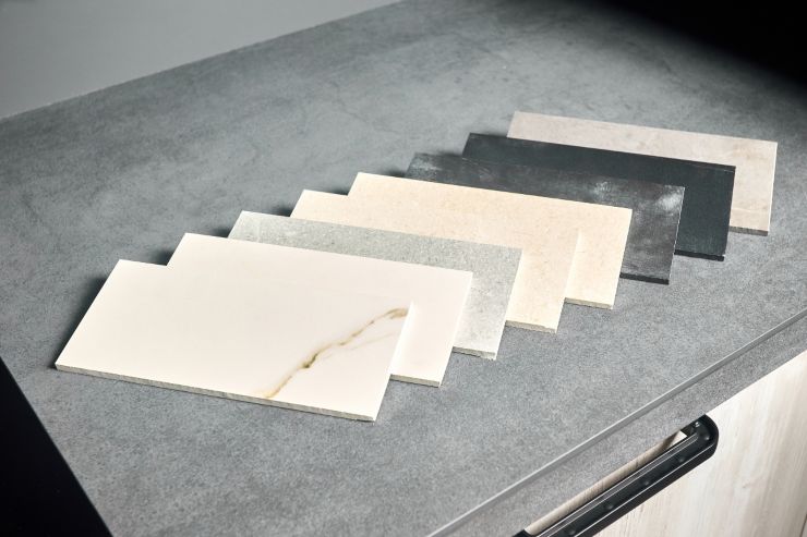 Diversi tipologie di pavimento