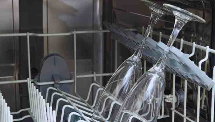 bicchieri in lavastoviglie