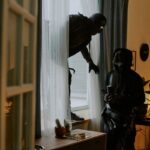 Ladri entrano da finestra