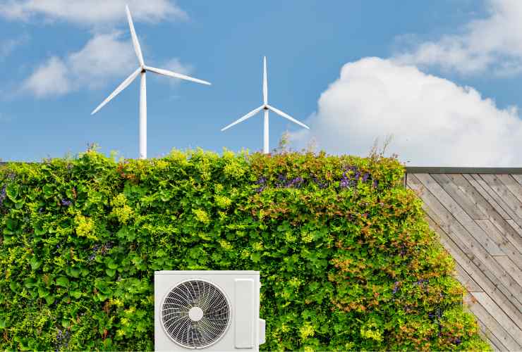 pompa di calore all'esterno di una casa