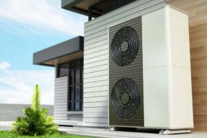 pompa di calore all'esterno di una casa