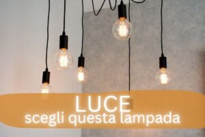 Lampadine che scendono dal soffitto