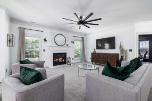 Un salone moderno e ben accessoriato