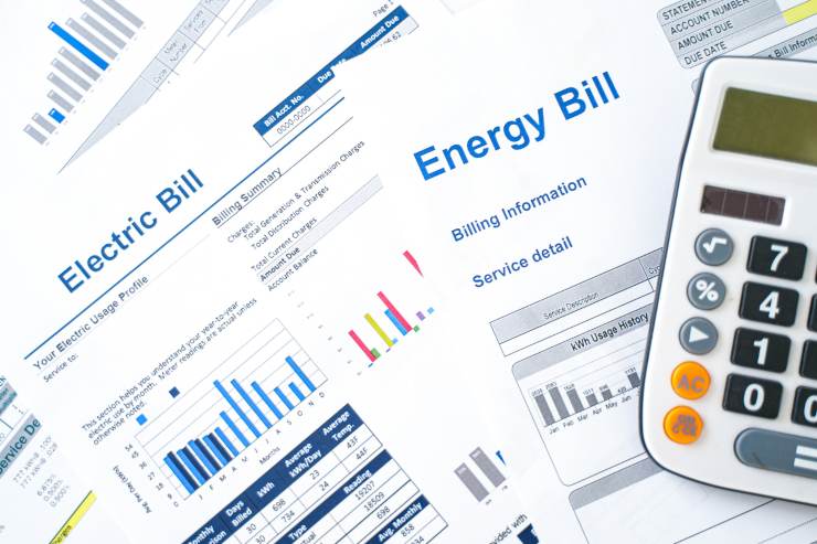 Delle bollette dell'energia elettrica ed una calcolatrice