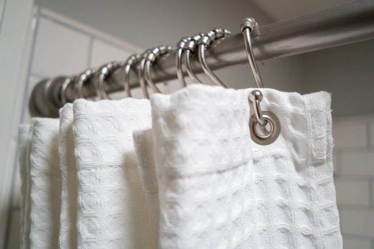 Una foto della tenda da doccia vista da più vicino