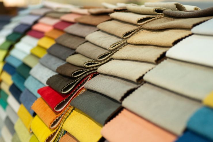 Diversi tessuti illustrati e di diversi colori