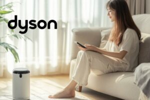 Una ragazza in salone che trascorre il tempo ed un umidificatore di fronte a lei