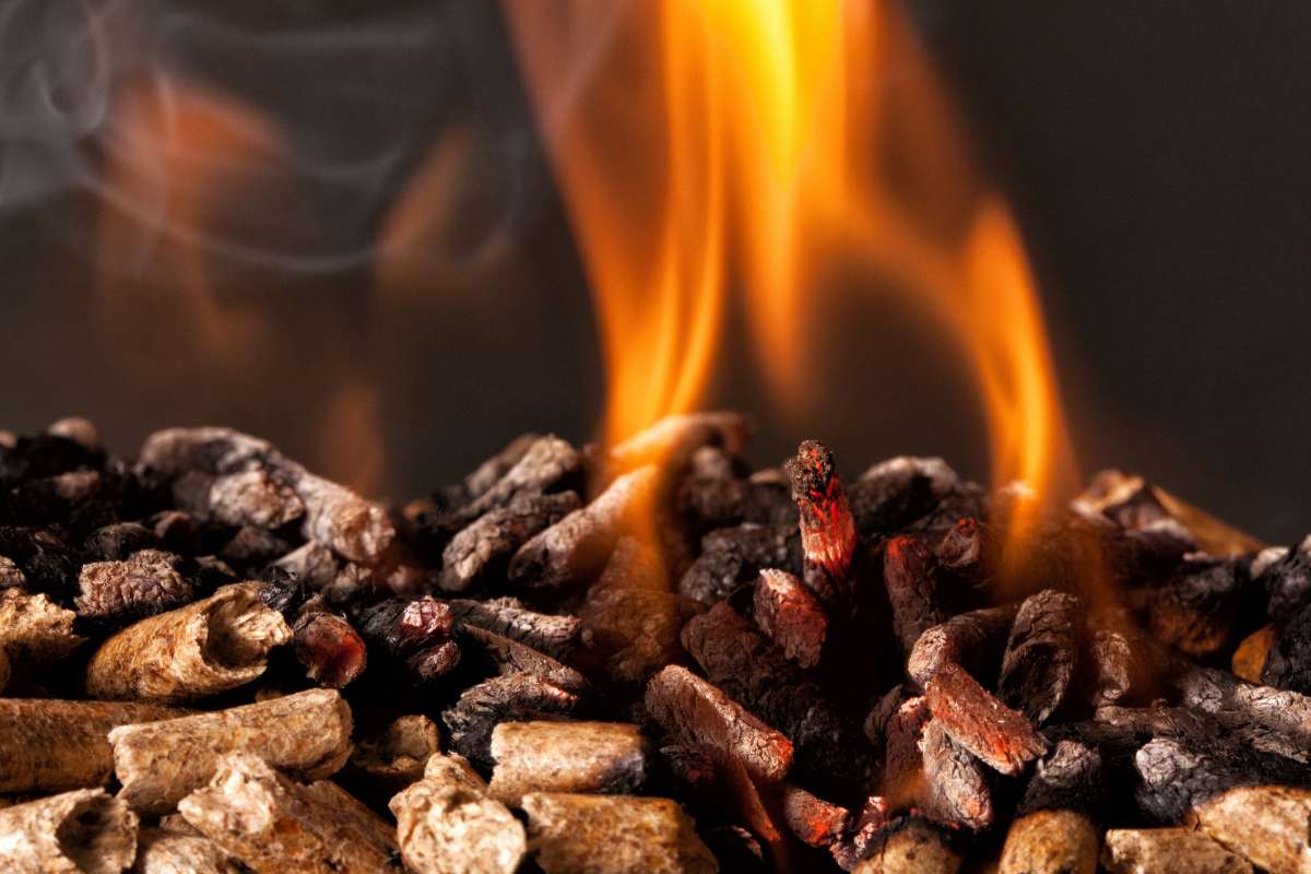 Del pellet che brucia