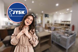 negozio di arredamento sullo sfondo, icona jysk in icona rossa e donna che esulta