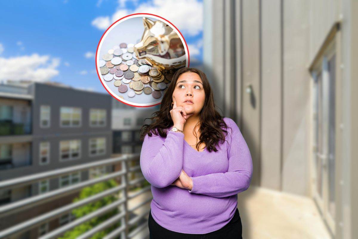 lastrico vuoto, donna che pensa e salvadanaio a forma di porcellino con soldi