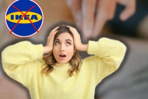 donna che lavora con pasta modellabile, logo ikea con x rossa e un'altra donna sconvolta con mani in testa