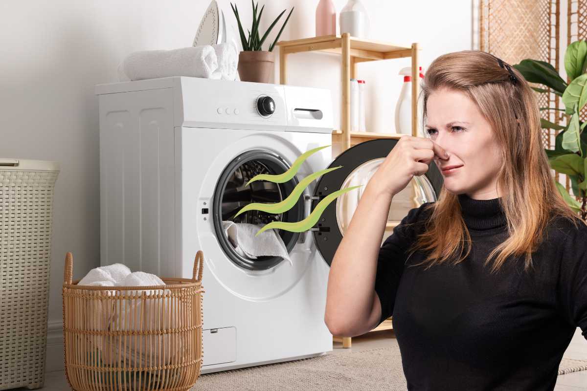 La puzza del cestello che fuoriesce e infastidisce una donna