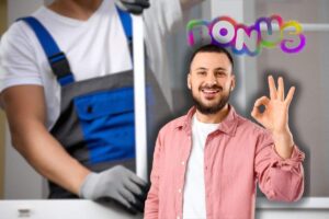 esperto che installa zanzariera, scritta bonus e uomo sorridente che fa ok con le mani