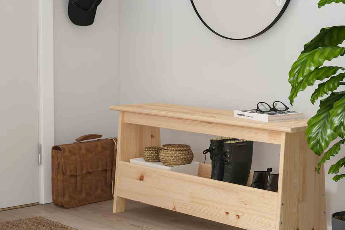 panca da ingresso ikea in legno chiaro
