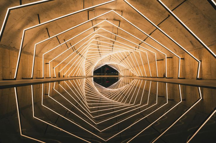 Una galleria illuminata da luci OLED