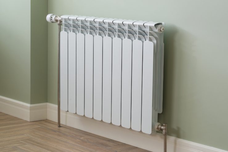 Una foto di un normale termosifone