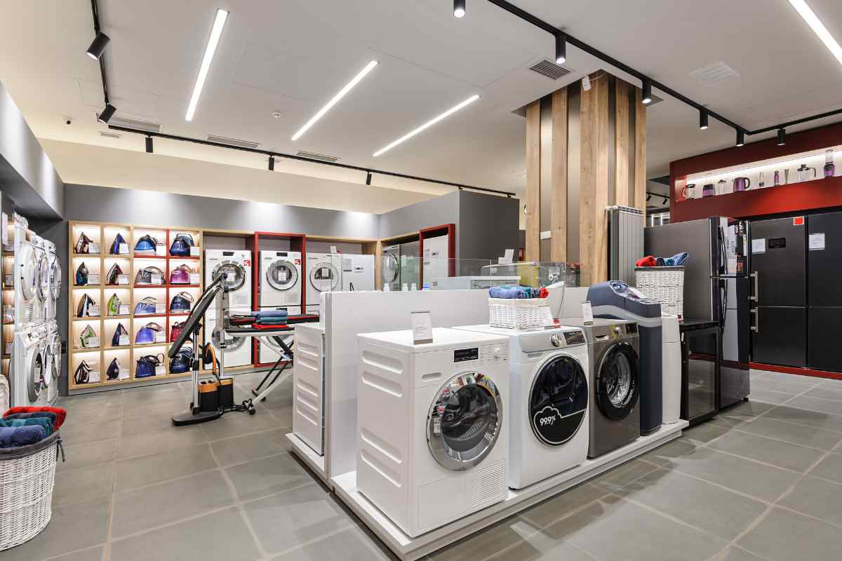 elettrodomestici in negozio 