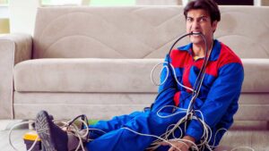 Basta cavi in disordine: i modi più intelligenti per sistemarli e migliorare subito ogni stanza