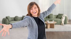 Il divano a tre posti di SKLUM è la risposta economica a un salotto di design