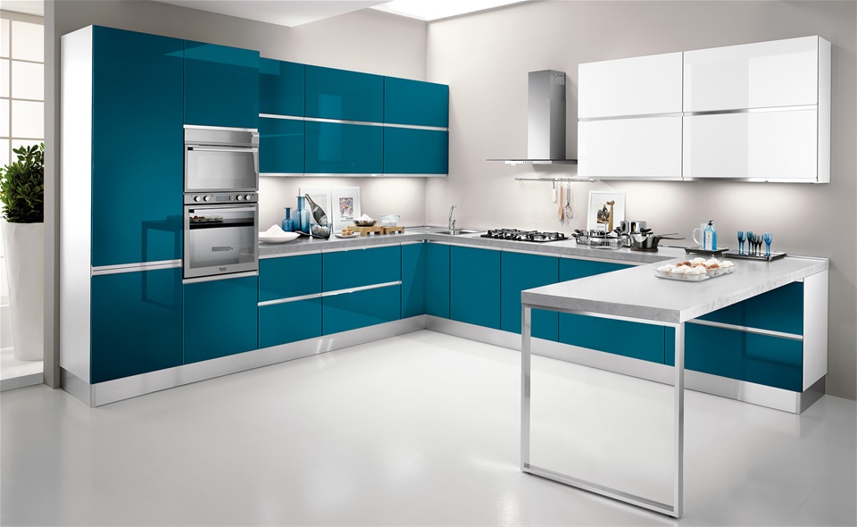 Cucina a U verde petrolio