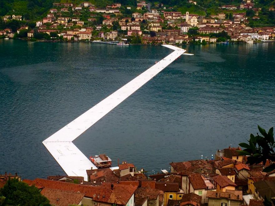 The Floating Piers, l’opera galleggiante di Christo sul Lago d’Iseo
