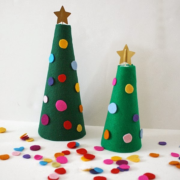 alberi di natale in stile montessori