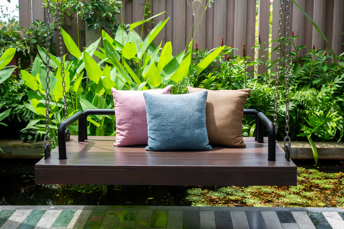 dondolo da giardino di design