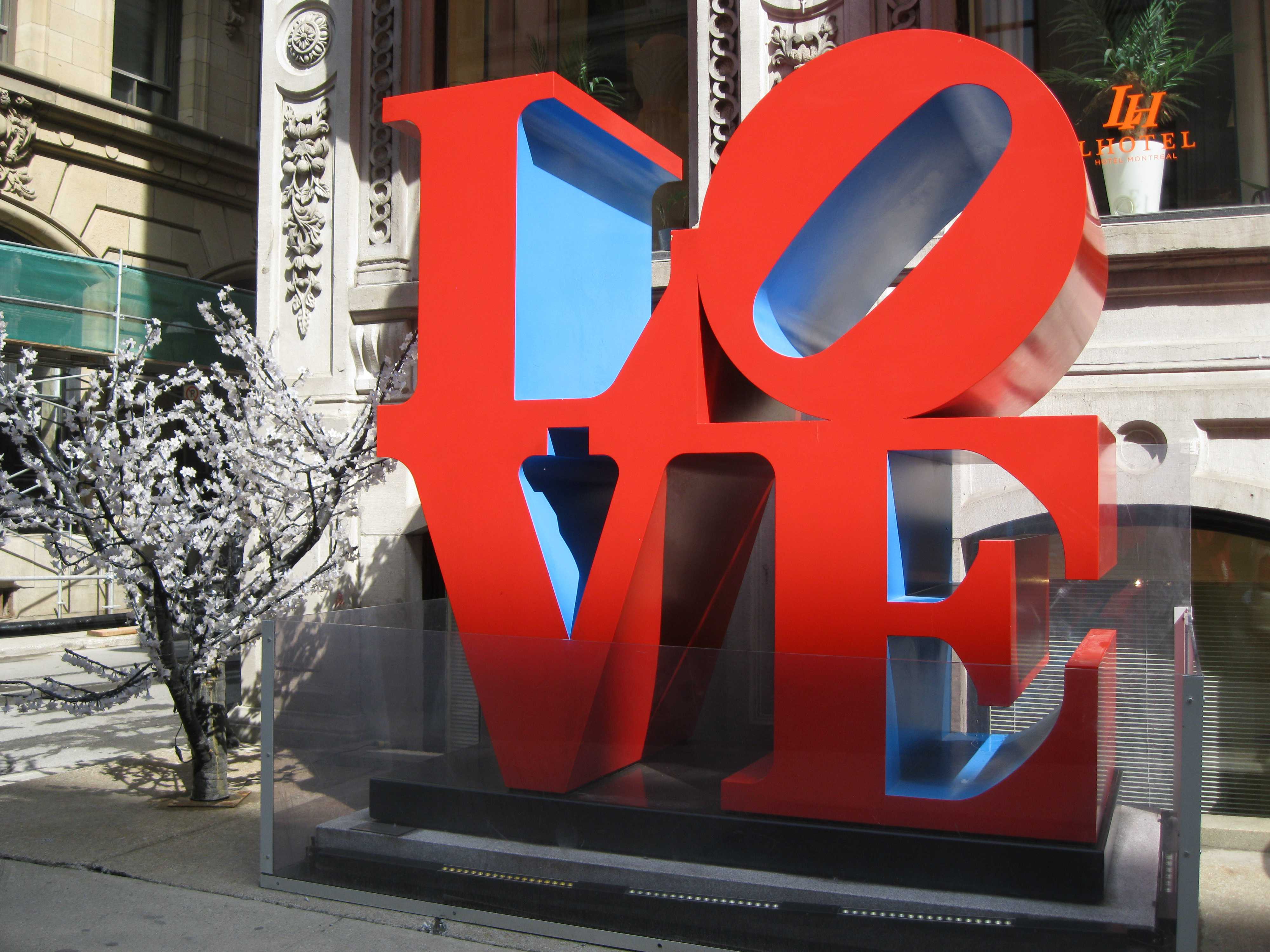 La mostra LOVE arriva a Milano: l’amore e l’arte al museo della Permanente
