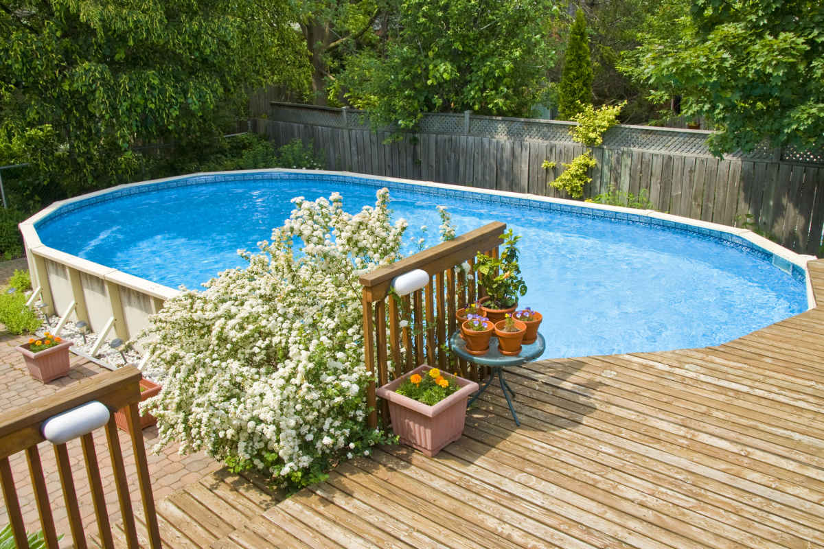 Piscine fuori terra: le migliori per godersi l’estate in giardino