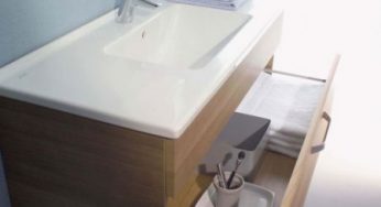 Soluzioni economiche e risparmia spazio di Mobili Arredobagno